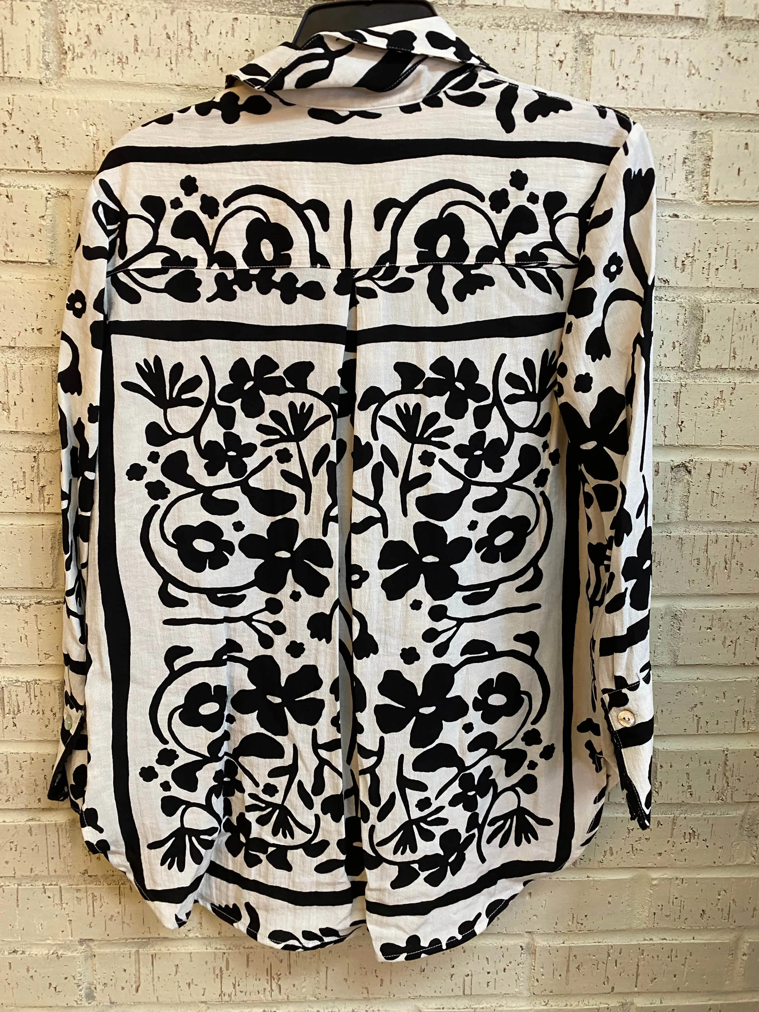 Border Print Button Up Top