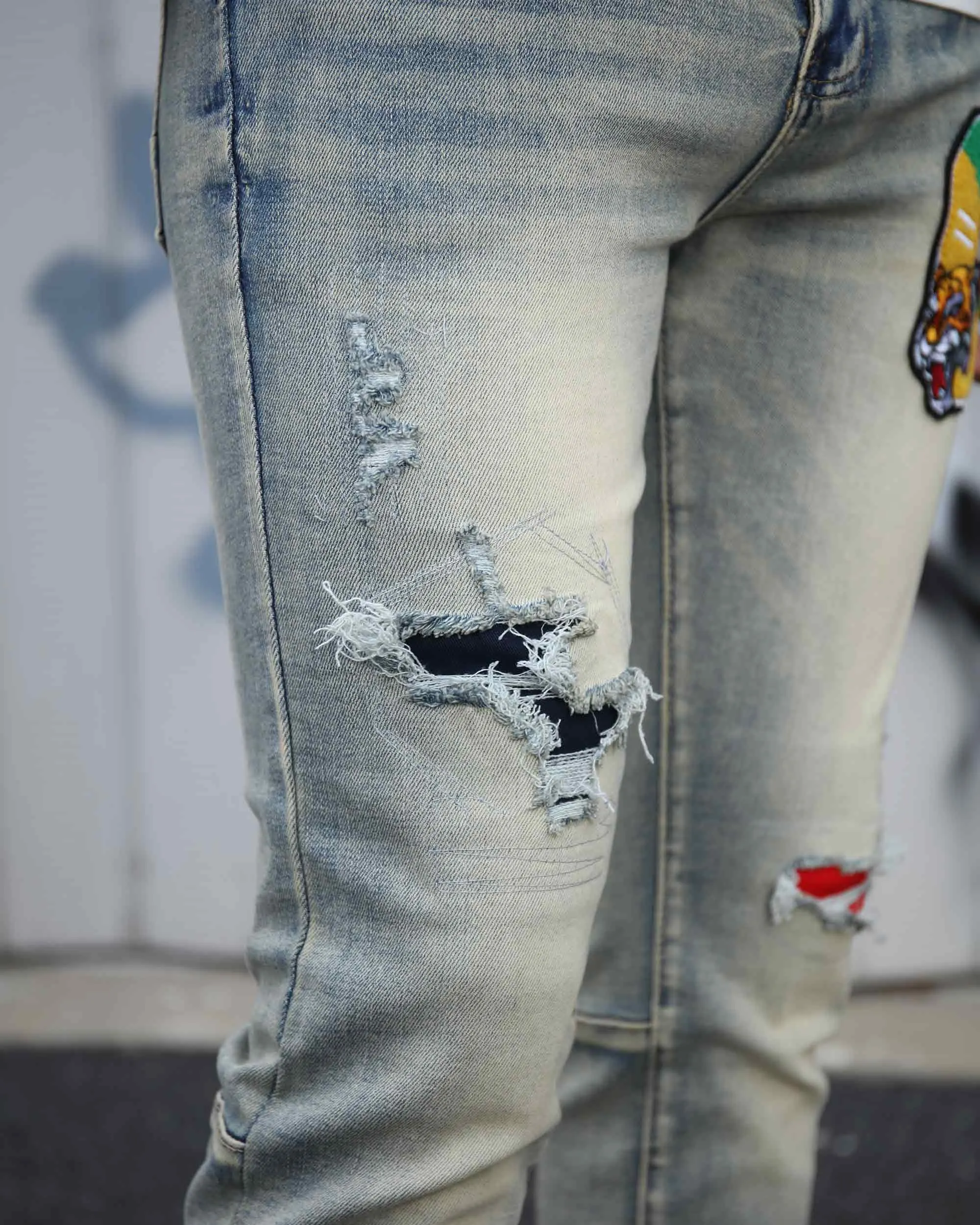 Distressed Light Wash Blue Ripped Jeans with Lion Motif Embroider-Mexico Local Delivery