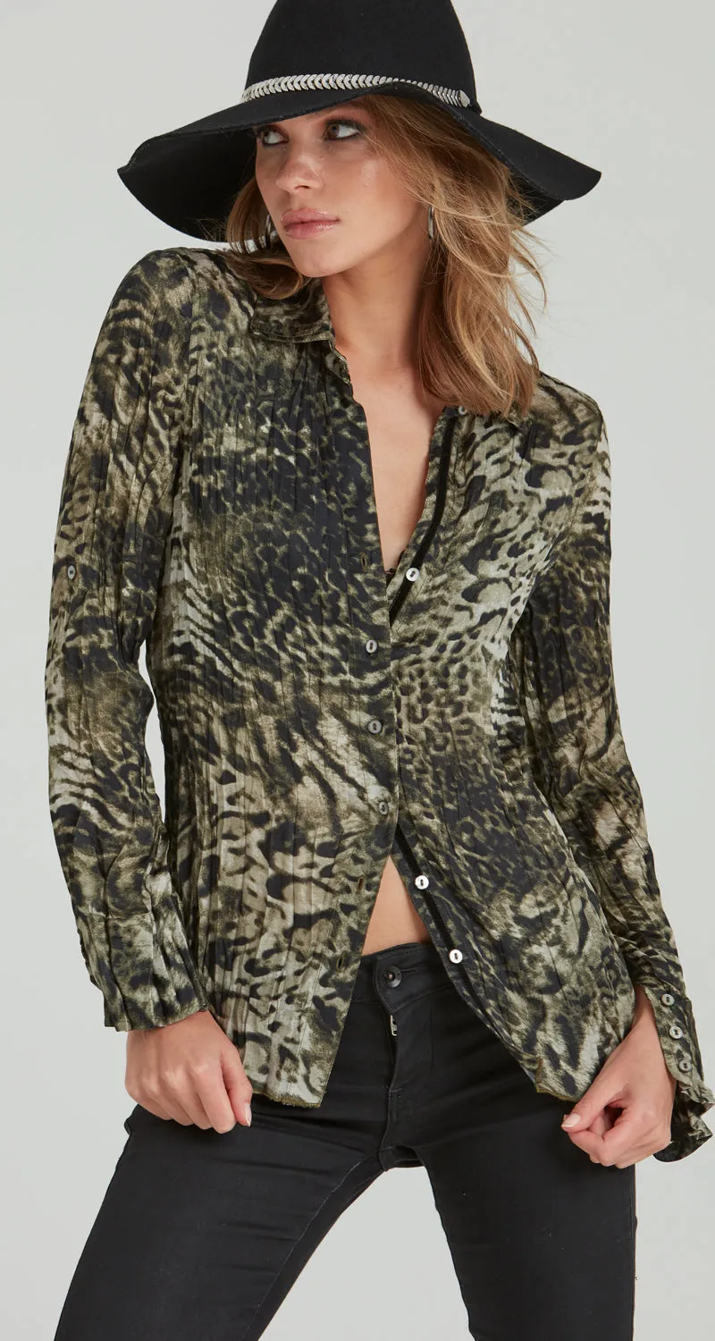 SNOW LEOPARD OLIVE BUTTON DOWN SHIRT